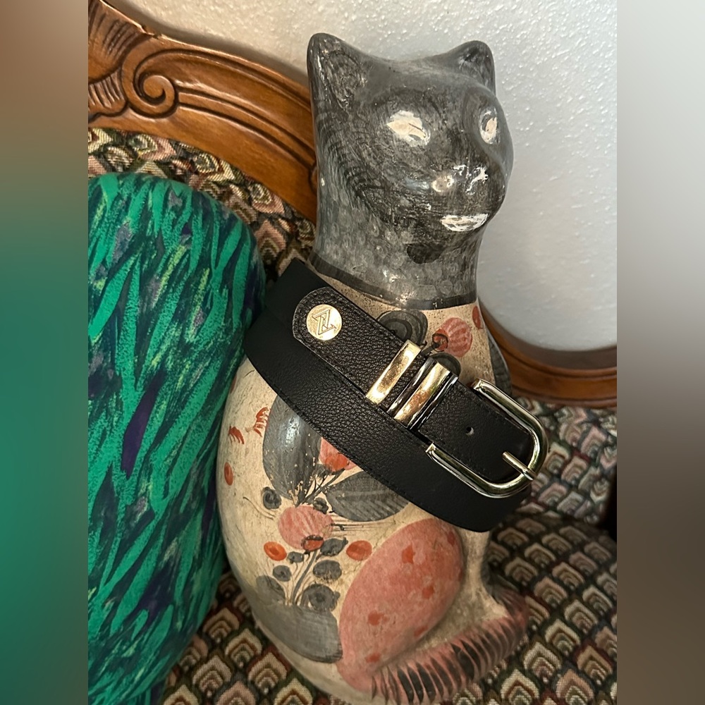 Wm’s 1X AV Black and Gold Pleather Dress Belt